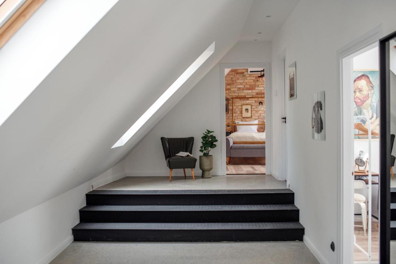 Loftlakasom**** Aparthotel Veszprém Buitenkant foto